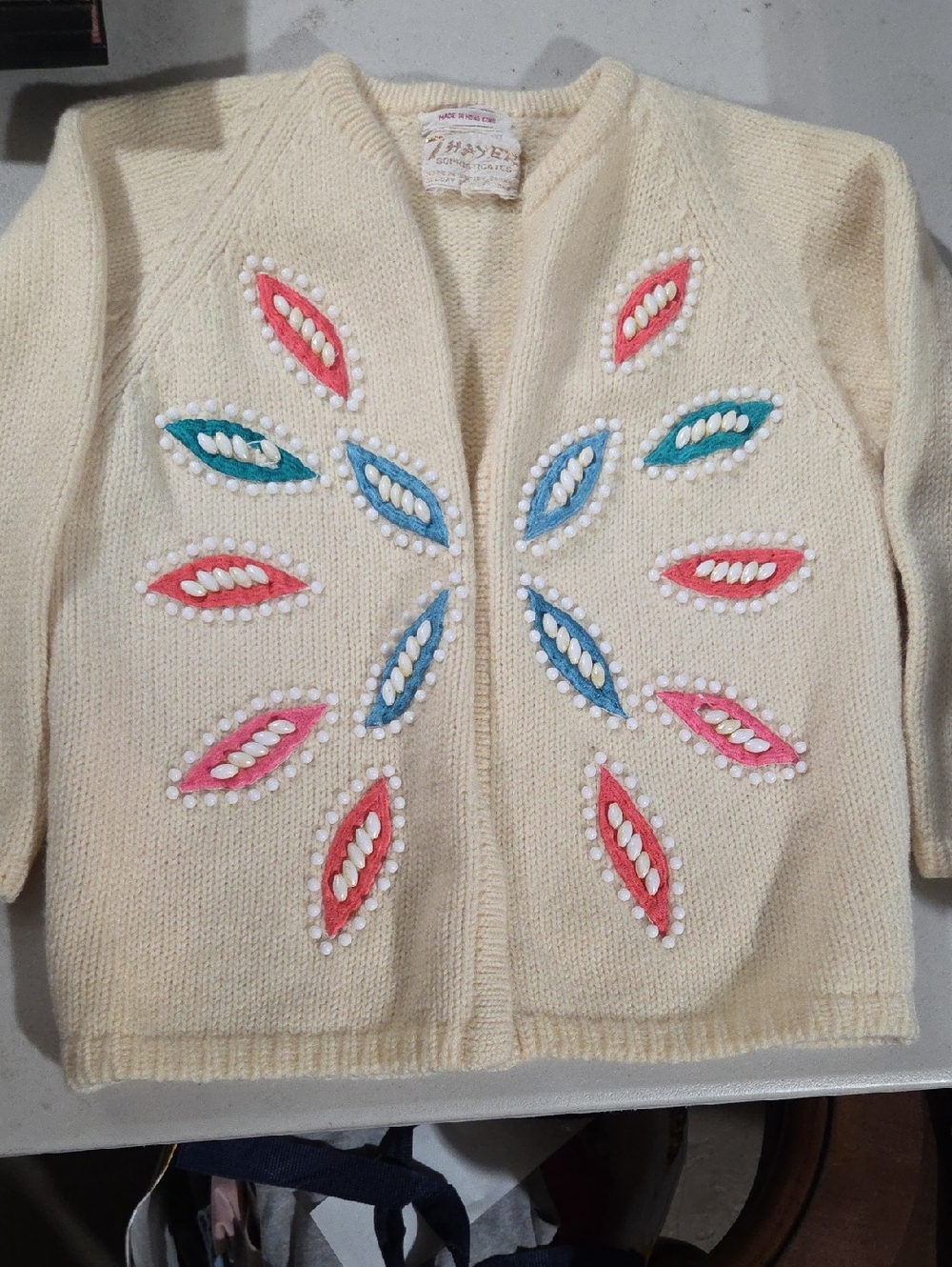 Vintage Cream Embellished Women's Cardigan Sweater - Multicolor Leaf Appliqué